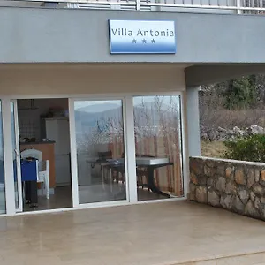 Antonia , Klenovica Croazia
